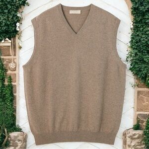NWOT Gobi Organic Men’s 100% Cashmere Vest in Color Taupe Old Money Capsule S